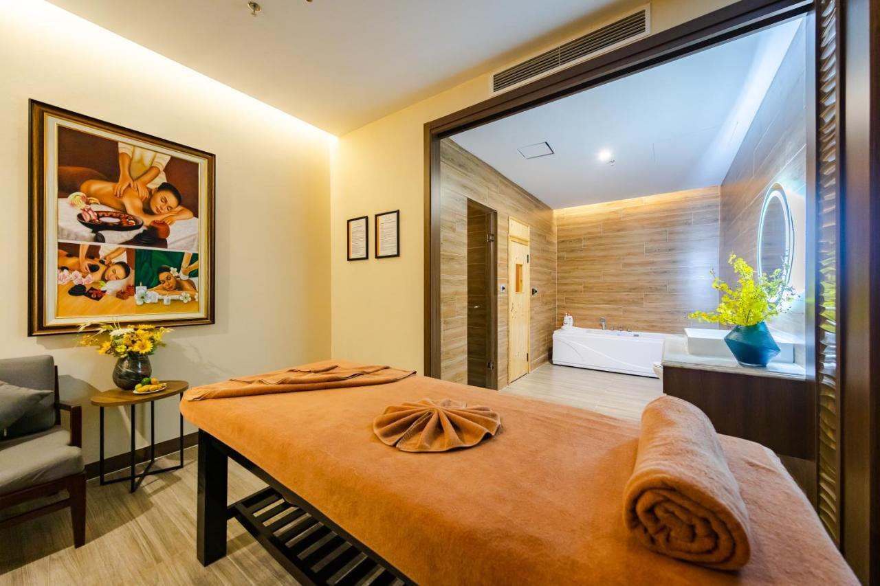 Muong Thanh Luxury Ha Long Centre Hotel Exterior photo
